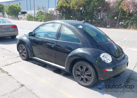 2009 Volkswagen New Beetle 2.5L z USA, uszkodzony, nr VIN 3VWPG31C89M509765
